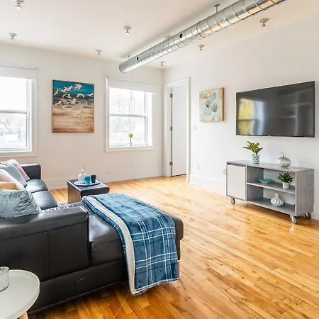 Trendy 2Br Suite Pet-Friendly Flat - Leslieville Toronto